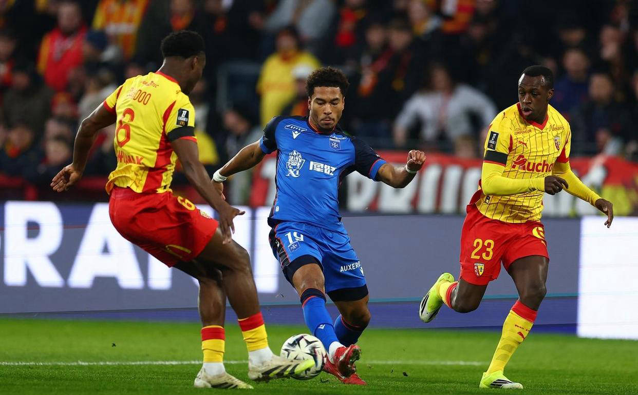 jiuyou-包含切尔西发布备战花絮，赛前篮板制胜，法甲任务艰巨，身体对抗强度拉满的词条